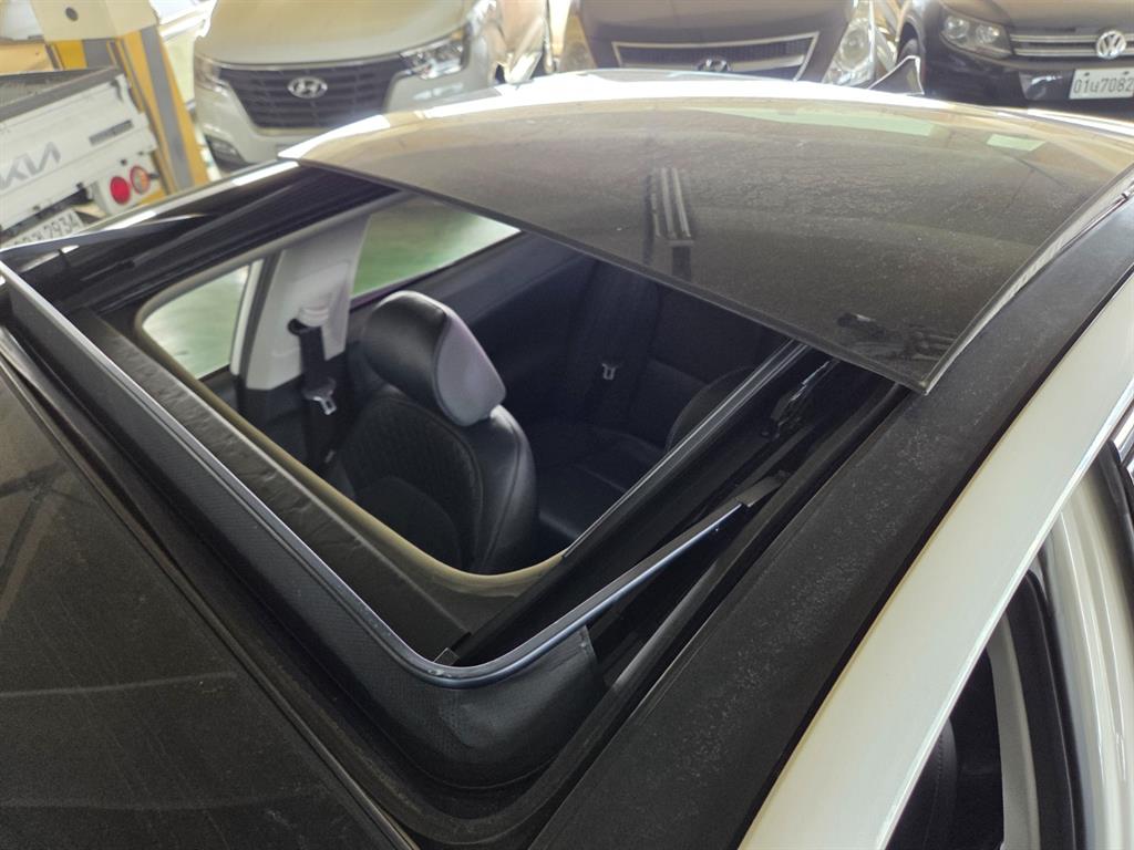 KIA K5 2016 Blanco - Importación desde Corea - HF Imports Iquique - Foto 17