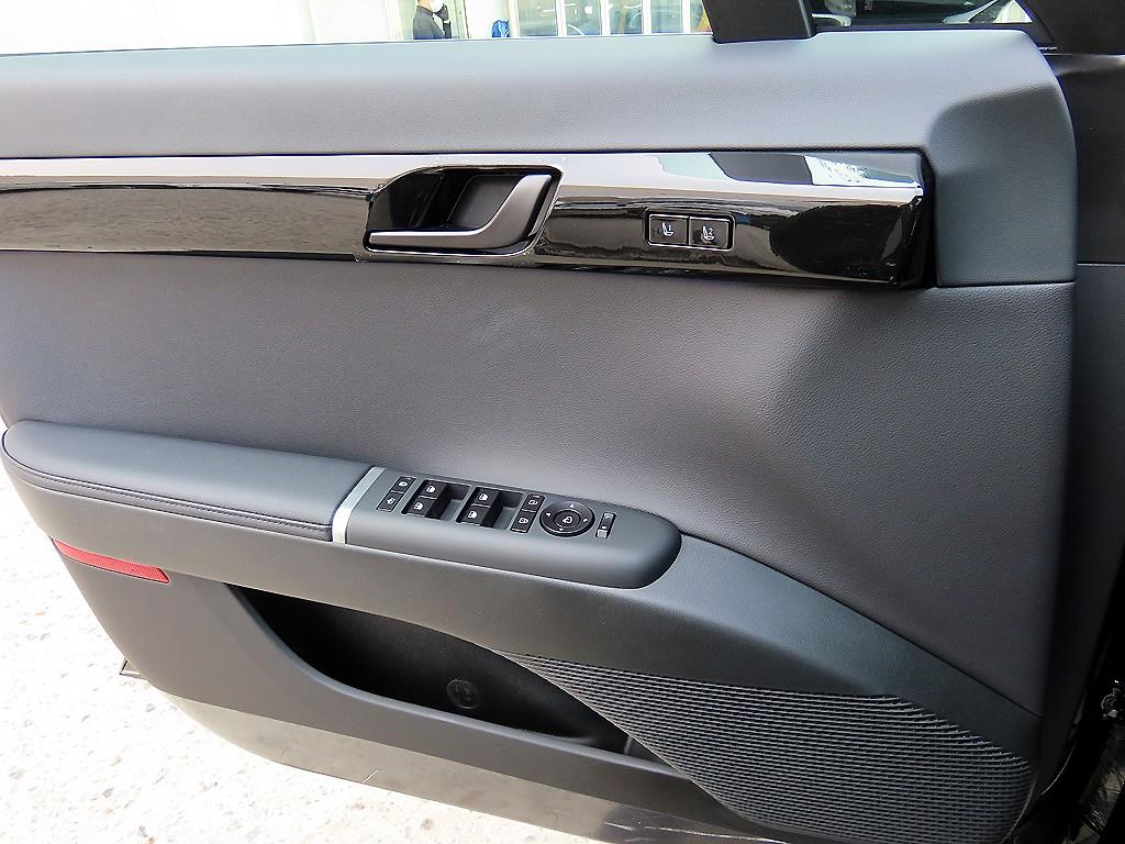 HYUNDAI Grandeur - Vista 11