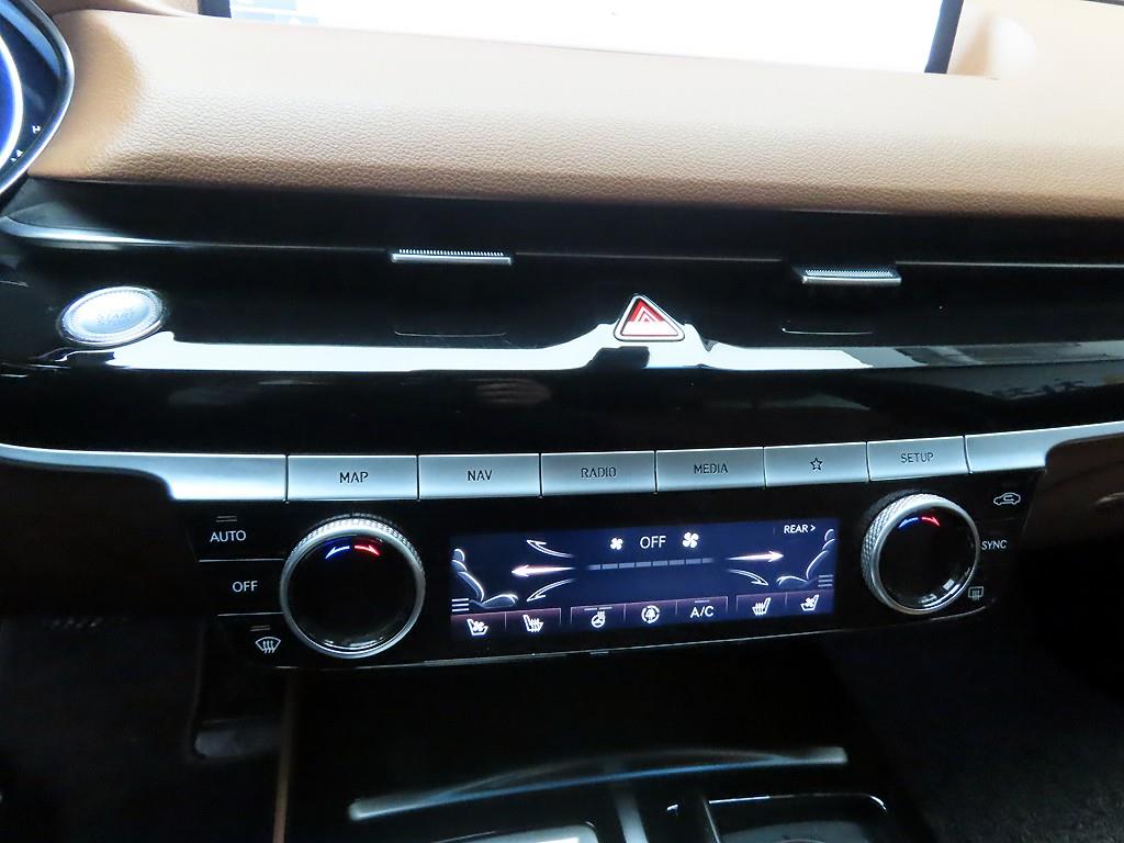 Genesis G80 - Vista 9