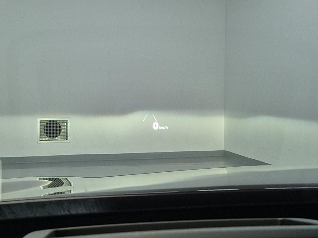 Genesis EQ900 - Vista 11