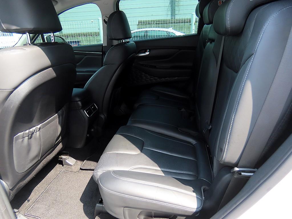 HYUNDAI Santa Fe - Vista 6