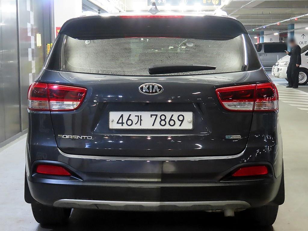 KIA Sorento - Vista 5