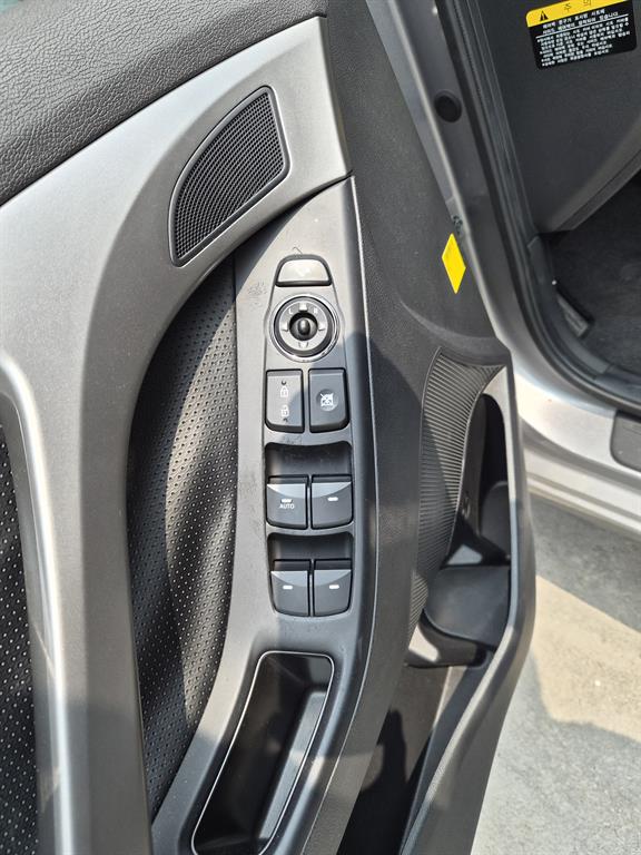 HYUNDAI Avante - Vista 6