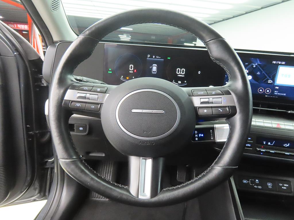 HYUNDAI Kona - Vista 8