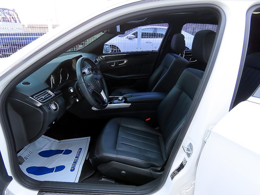 Mercedes Benz E class - Vista 5