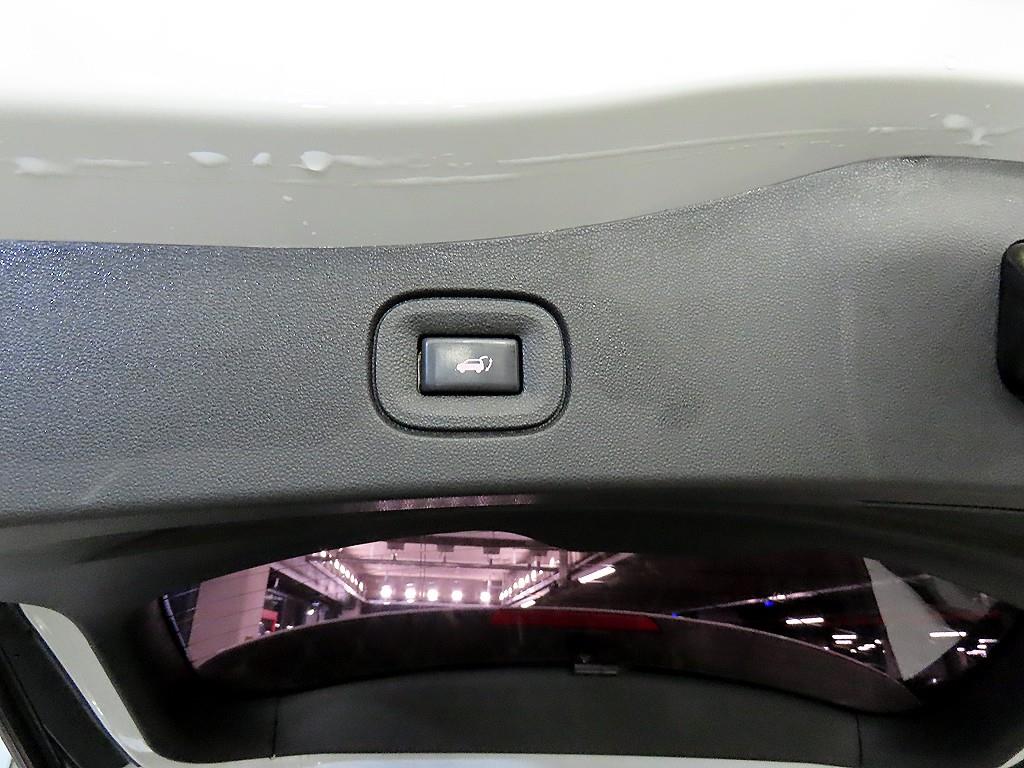 SAMSUNG QM6 2018 Blanco - Importación desde Corea - HF Imports Iquique - Foto 15