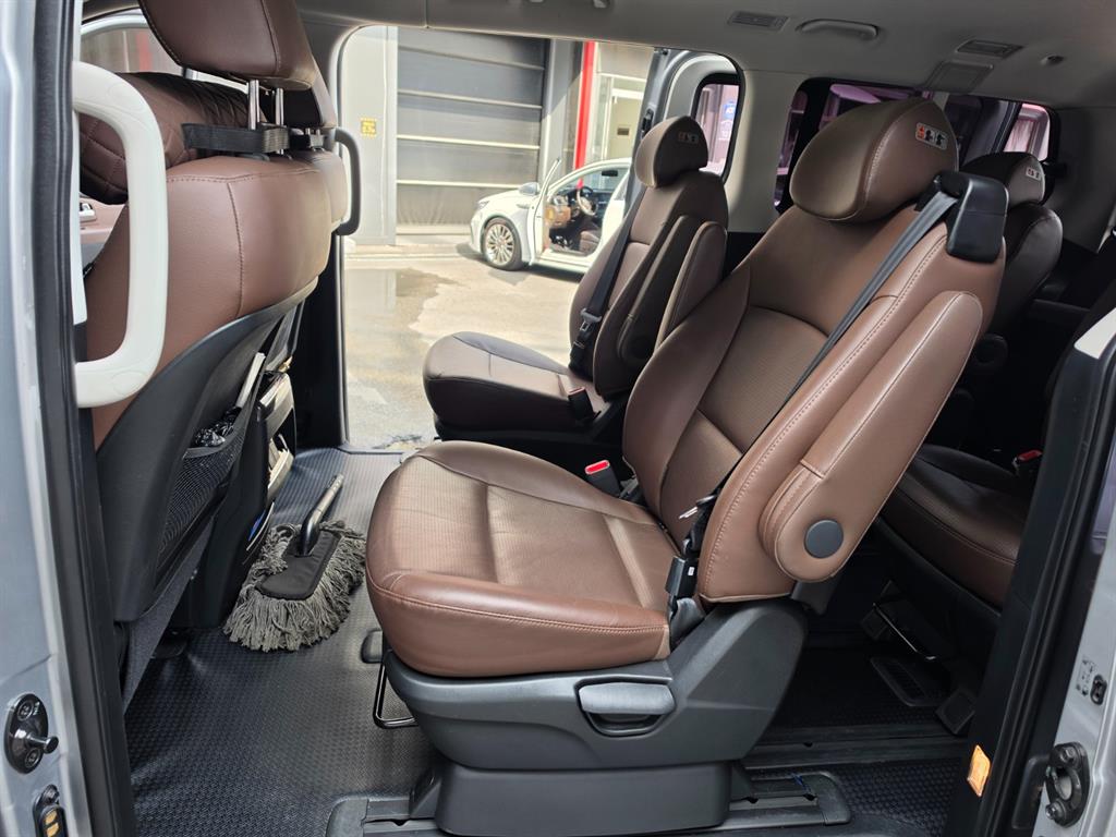 HYUNDAI Starex 2019 Plateado - Importación desde Corea - HF Imports Iquique - Foto 15