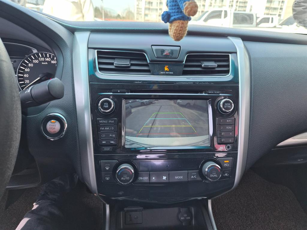 Nissan Altima - Vista 9