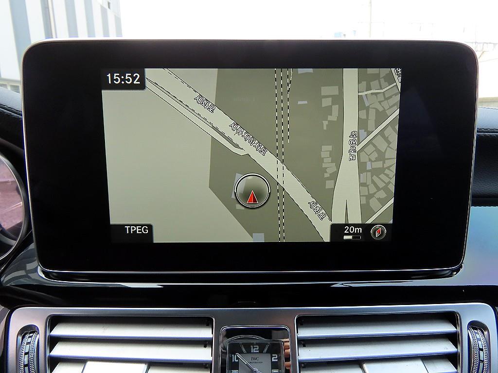 Mercedes Benz CLS Class - Vista 12