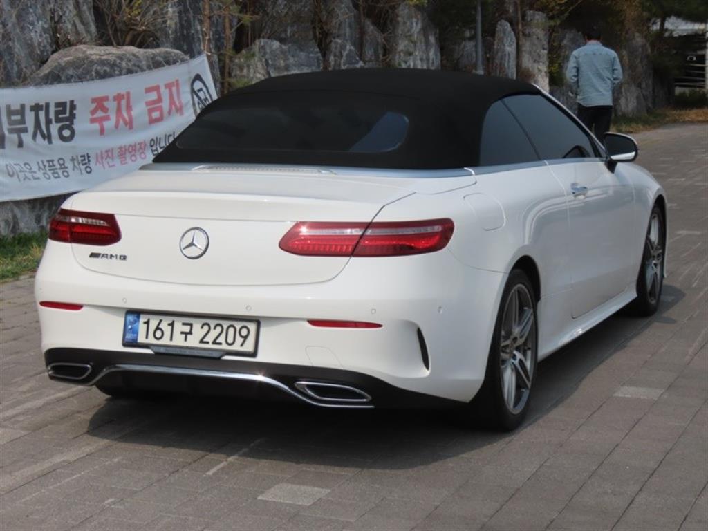 Mercedes Benz E class - Vista 5