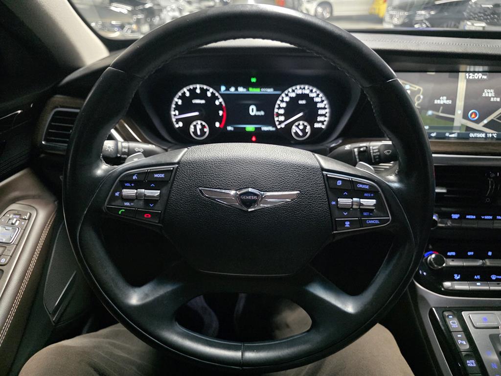 Genesis EQ900 - Vista 9