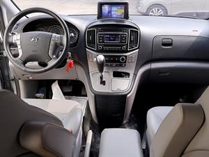 HYUNDAI Starex - Vista 10