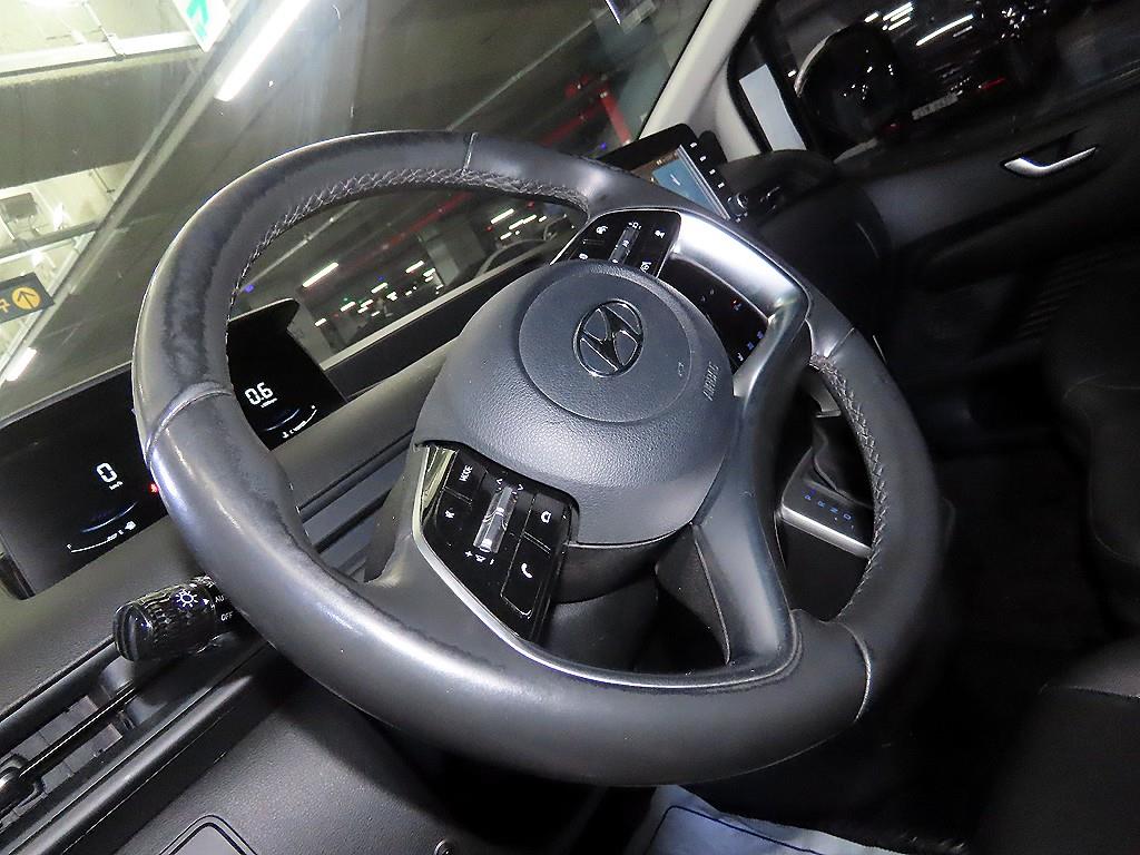 HYUNDAI Staria - Vista 8