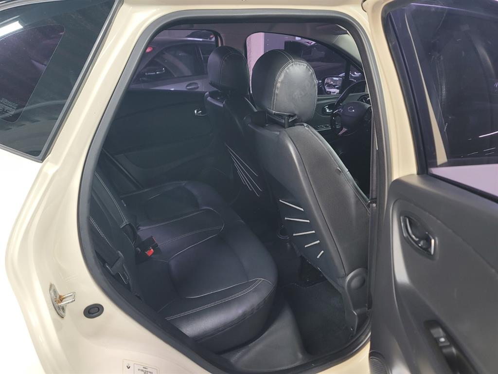 SAMSUNG QM3 - Vista 8