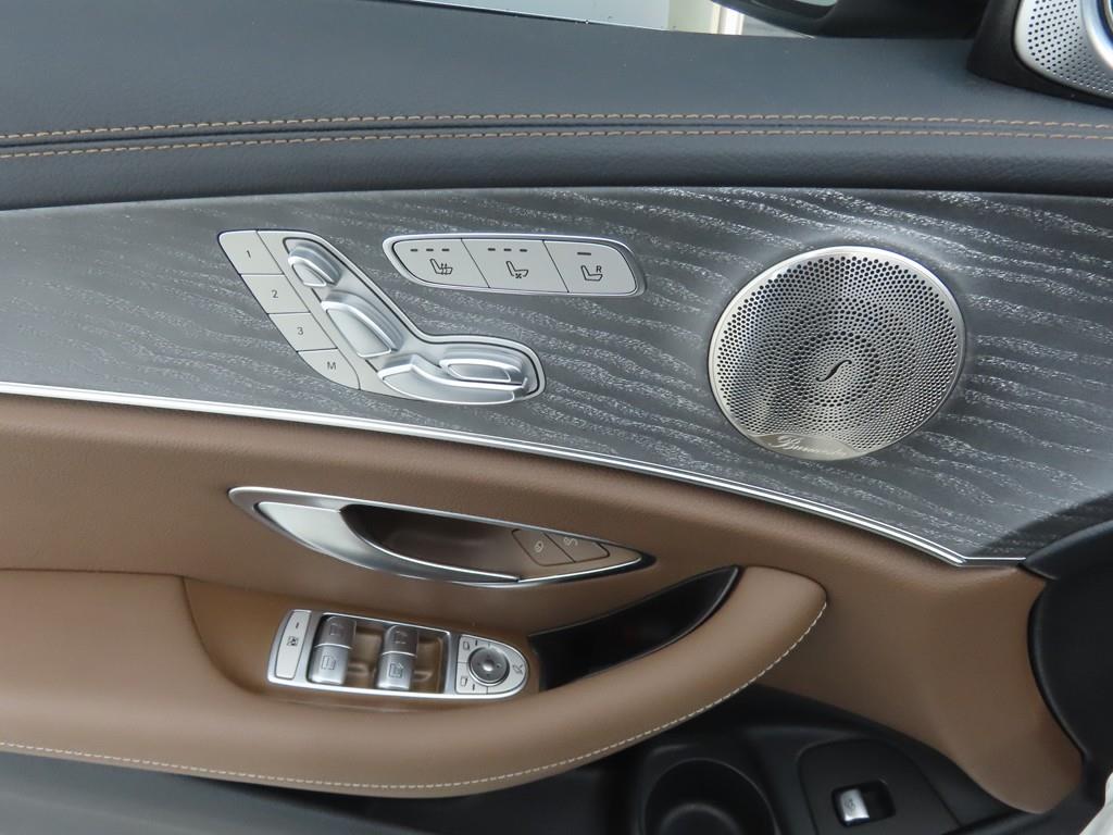 Mercedes Benz E class - Vista 10