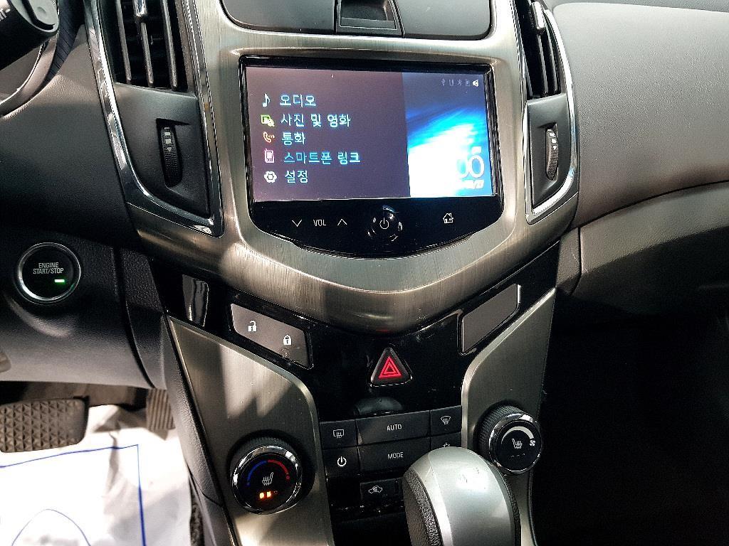 Chevrolet Cruise 2016 Blanco - Importación desde Corea - HF Imports Iquique - Foto 13