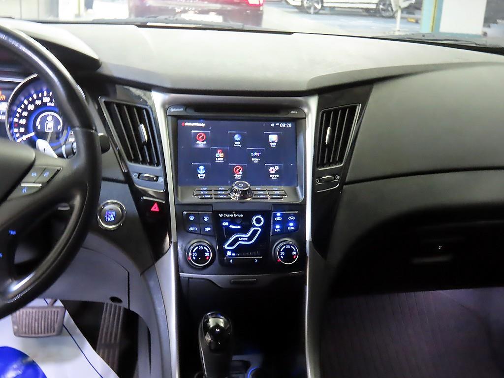 HYUNDAI Sonata - Vista 11
