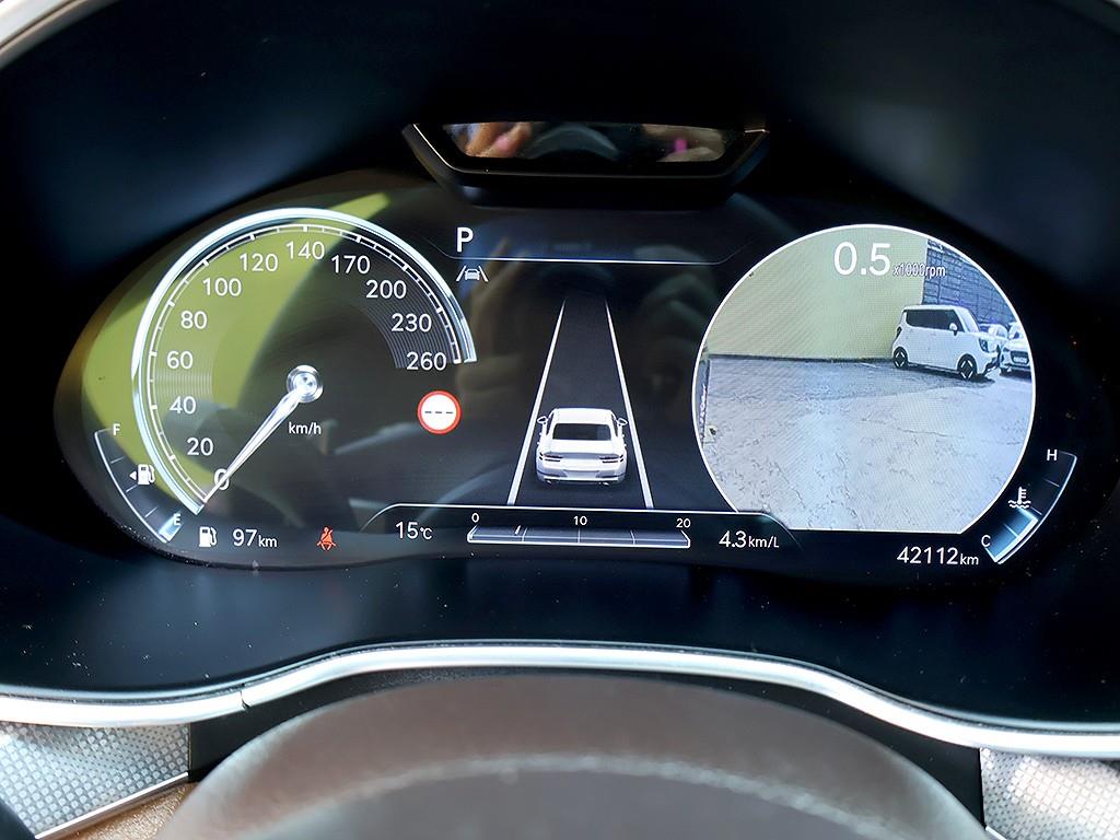 Genesis G80 - Vista 11