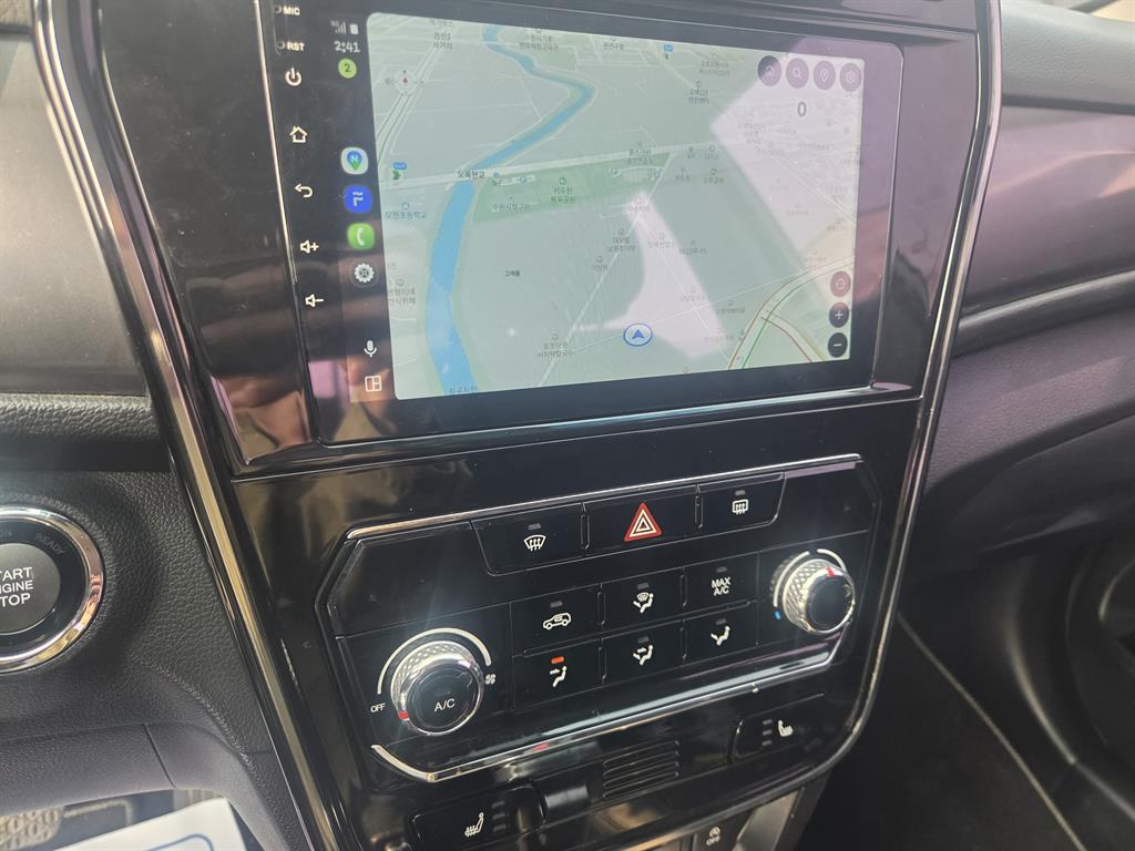 Ssangyong Tivoli - Vista 11