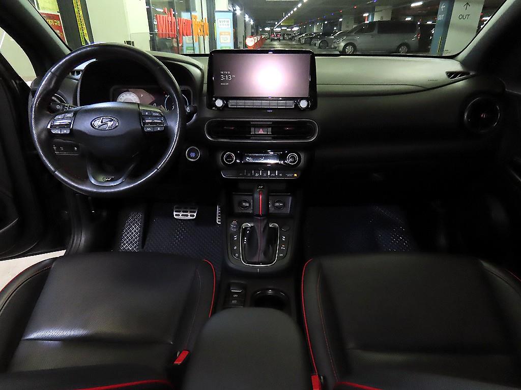 HYUNDAI Kona - Vista 10