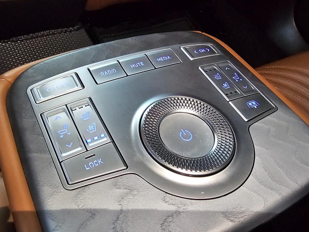 Genesis G80 - Vista 11