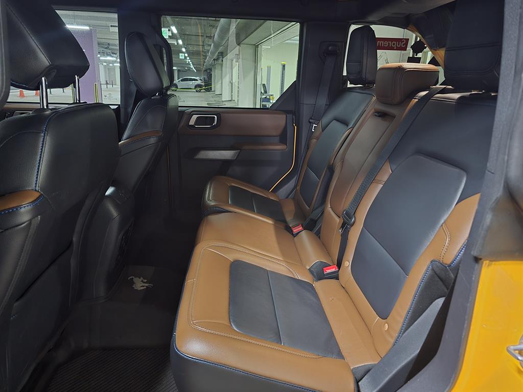 Ford Bronco - Vista 11