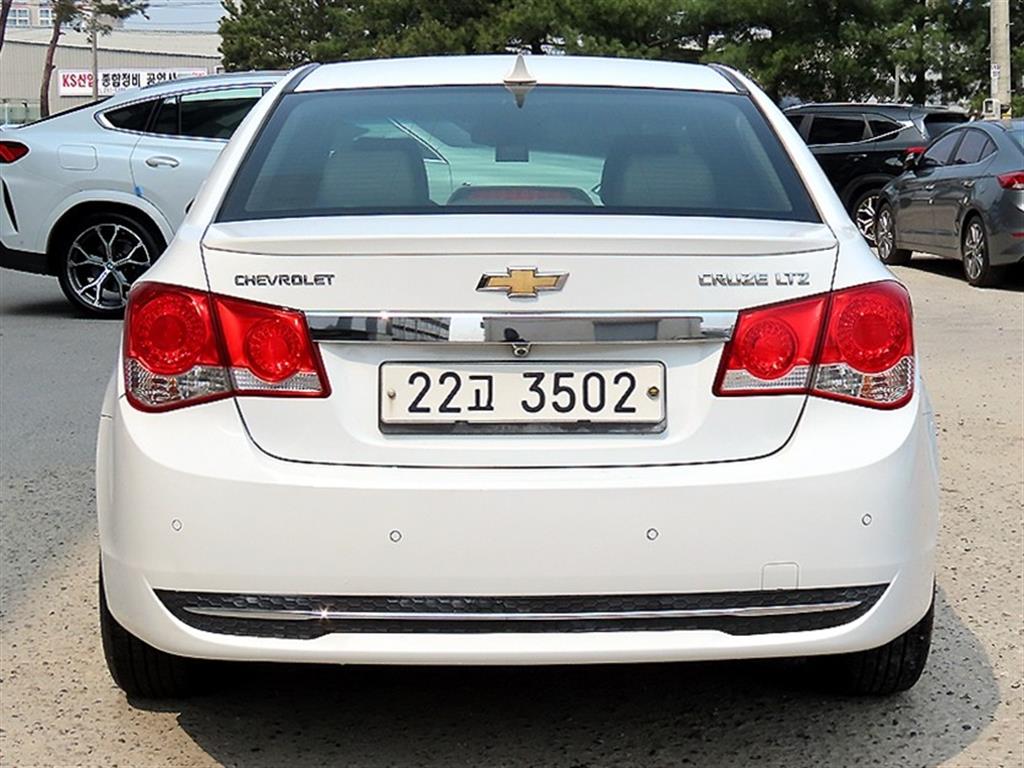 Chevrolet Cruise - Vista 4