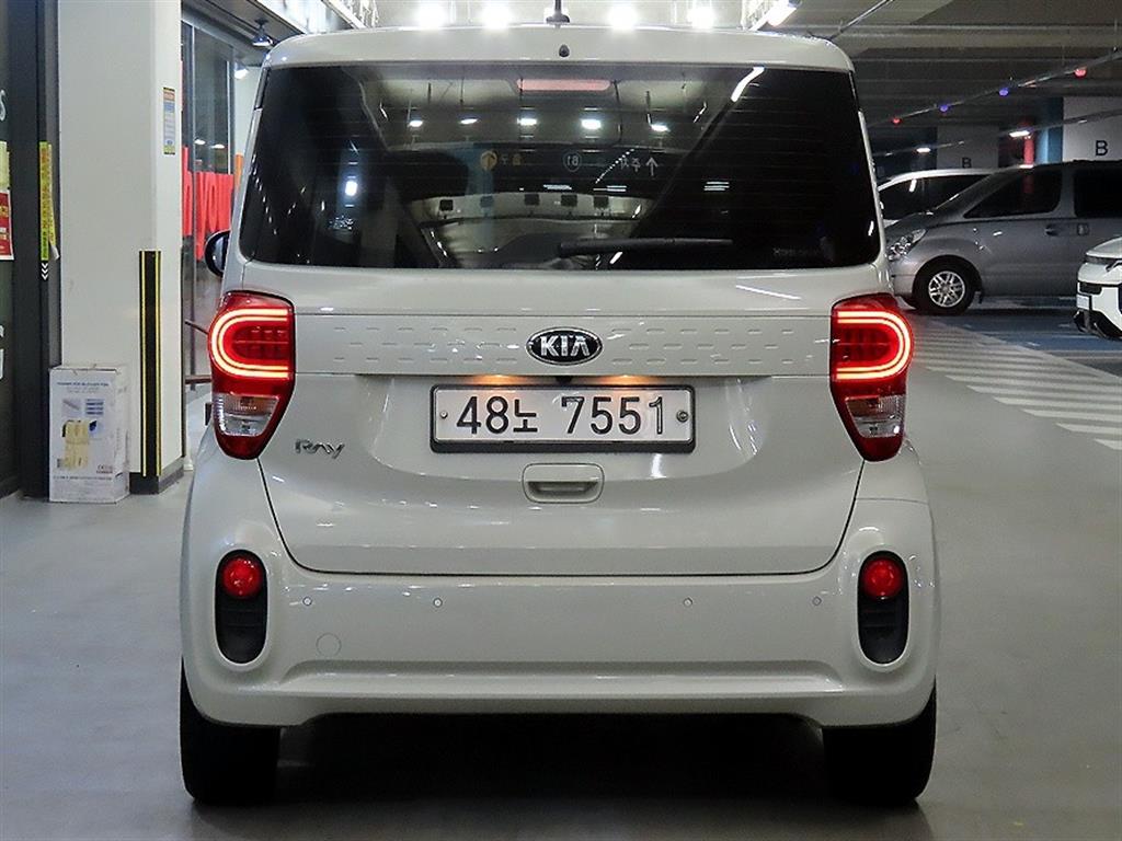 KIA Ray - Vista 5