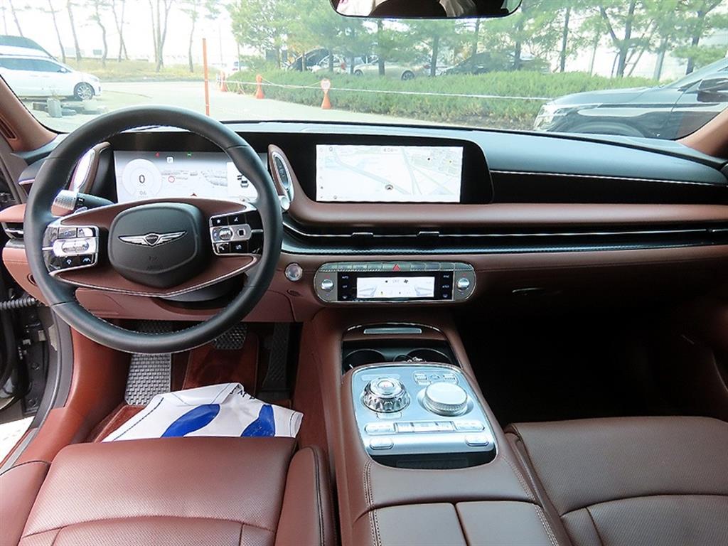 Genesis G90 - Vista 7