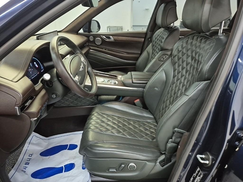 Genesis GV80 - Vista 11