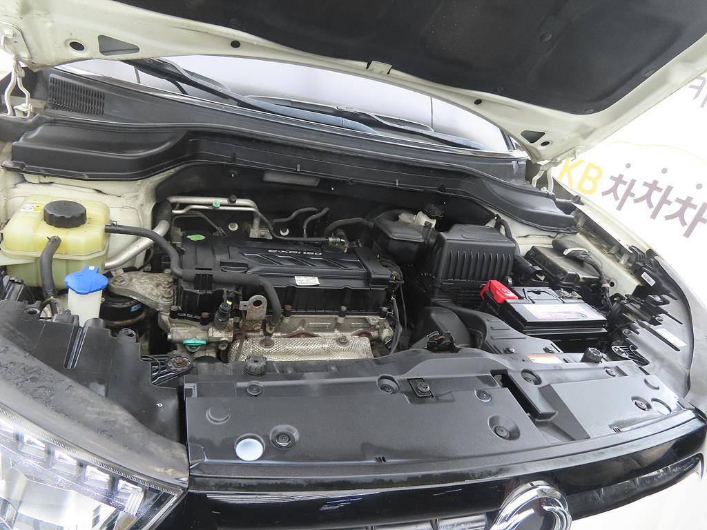 Ssangyong Tivoli 2015 Blanco - Importación desde Corea - HF Imports Iquique - Foto 19