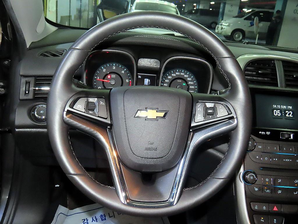 Chevrolet Malibu - Vista 8