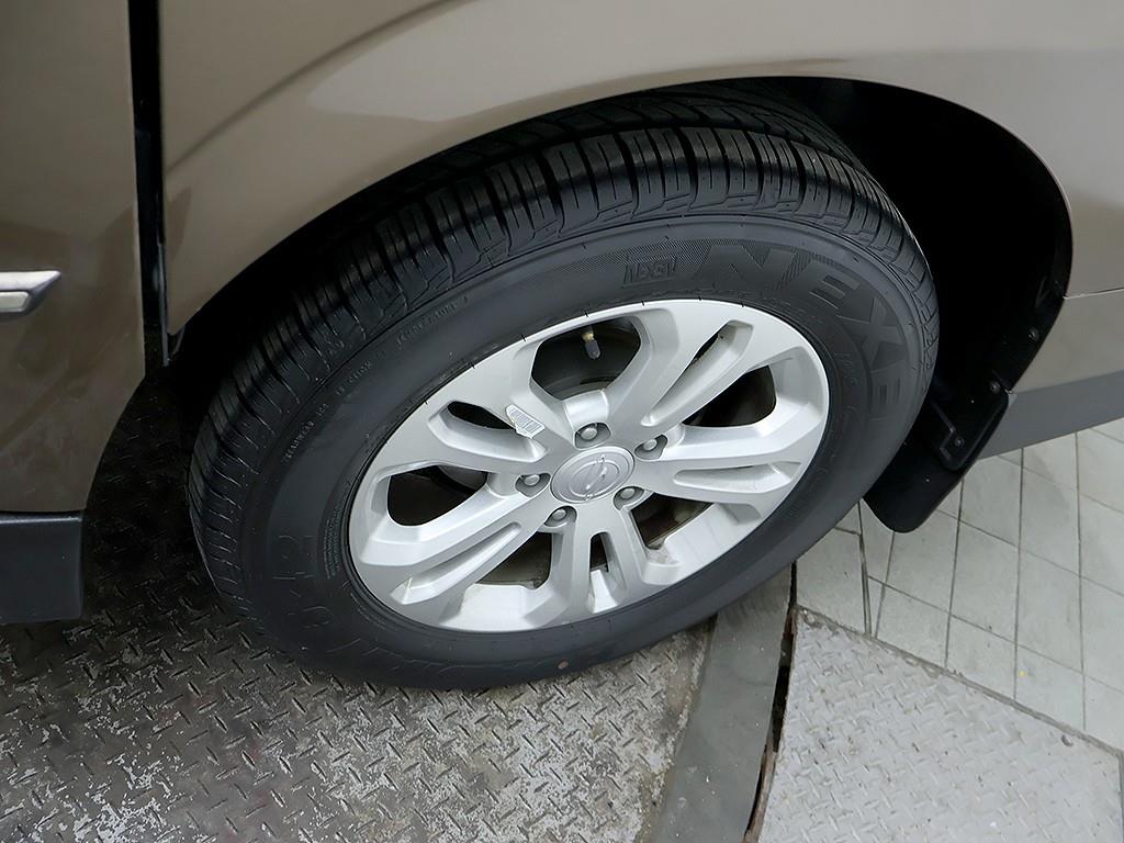 Ssangyong Korando 2017 Café - Importación desde Corea - HF Imports Iquique - Foto 8