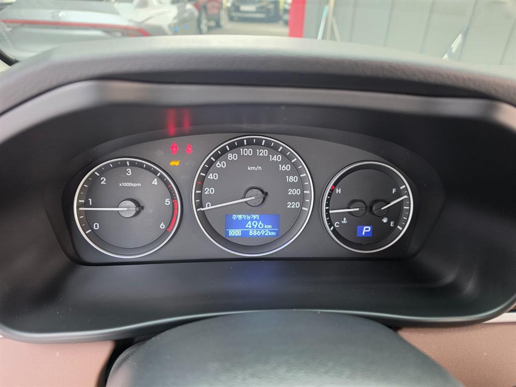 HYUNDAI Starex - Vista 9