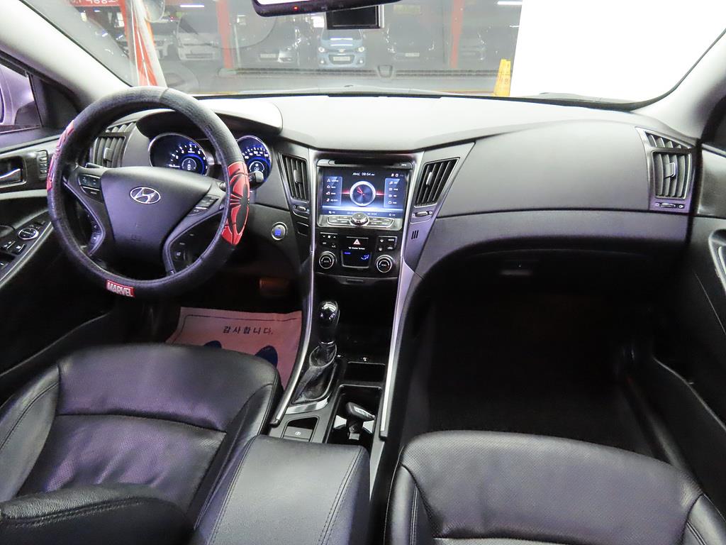 HYUNDAI Sonata - Vista 5