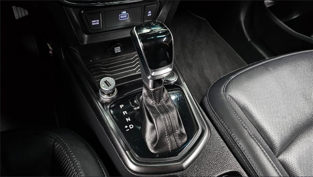 Ssangyong Tivoli - Vista 9