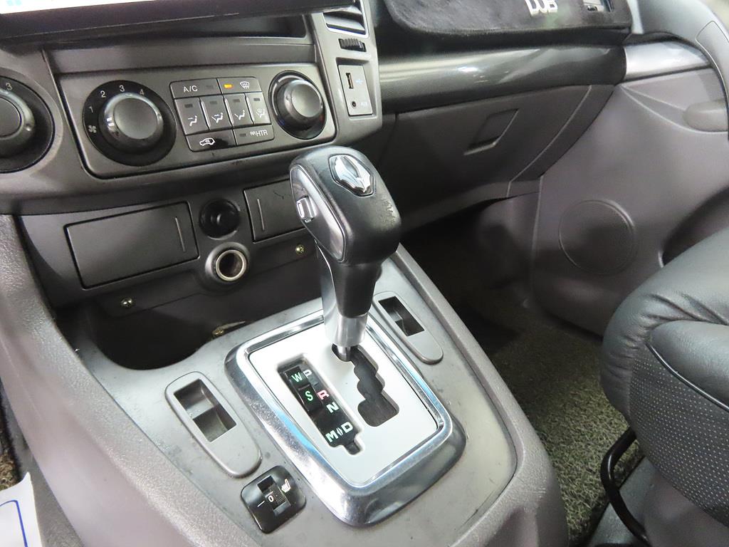 Ssangyong Korando - Vista 12