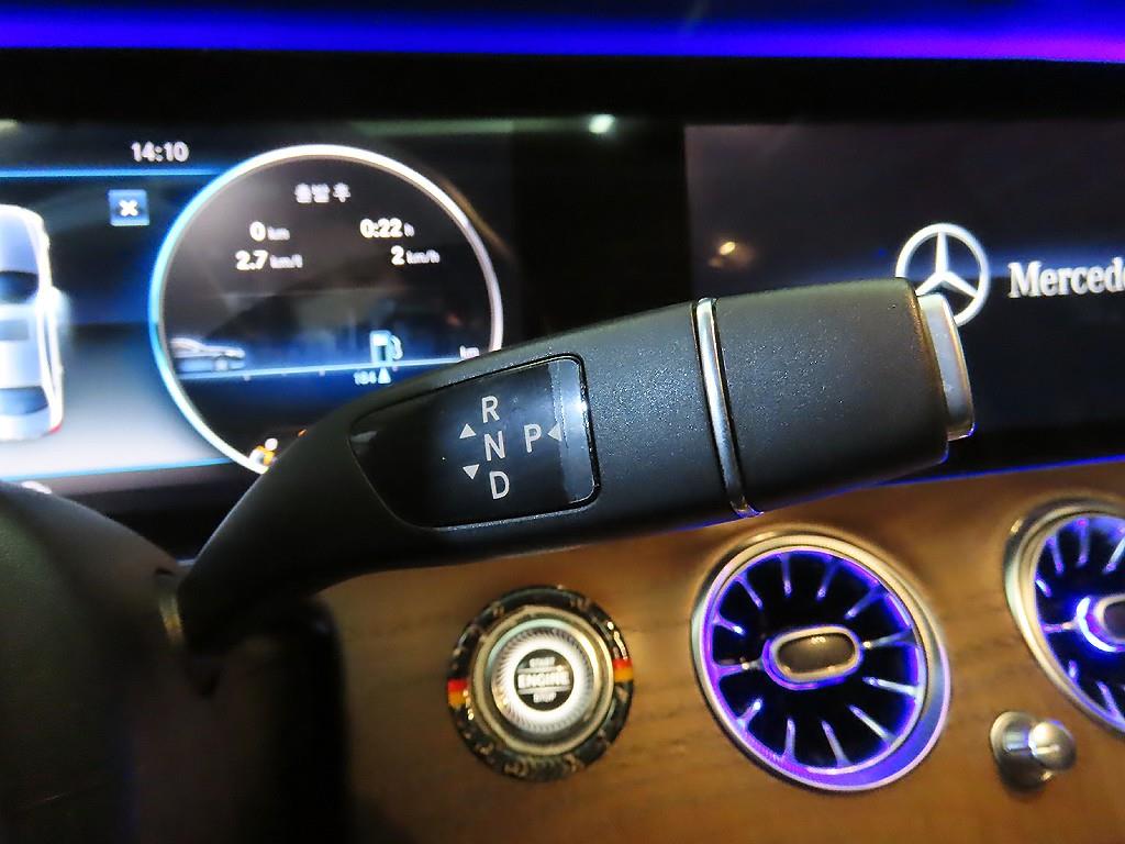 Mercedes Benz E class - Vista 12