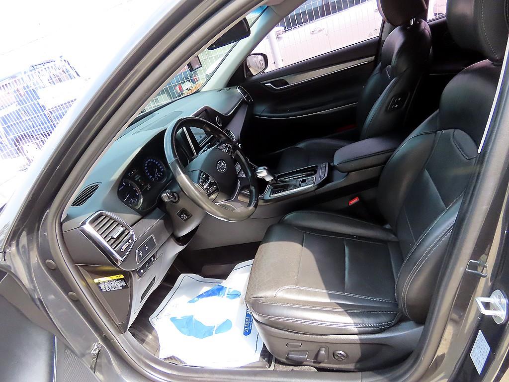 HYUNDAI Grandeur - Vista 5