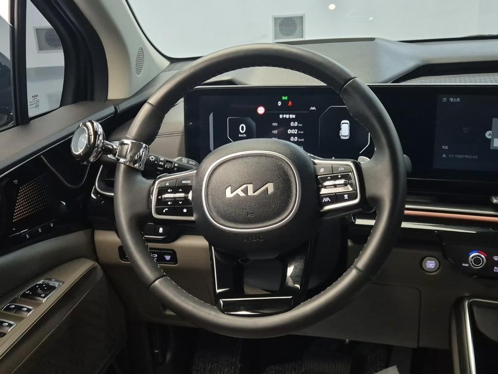 KIA Carnival - Vista 9