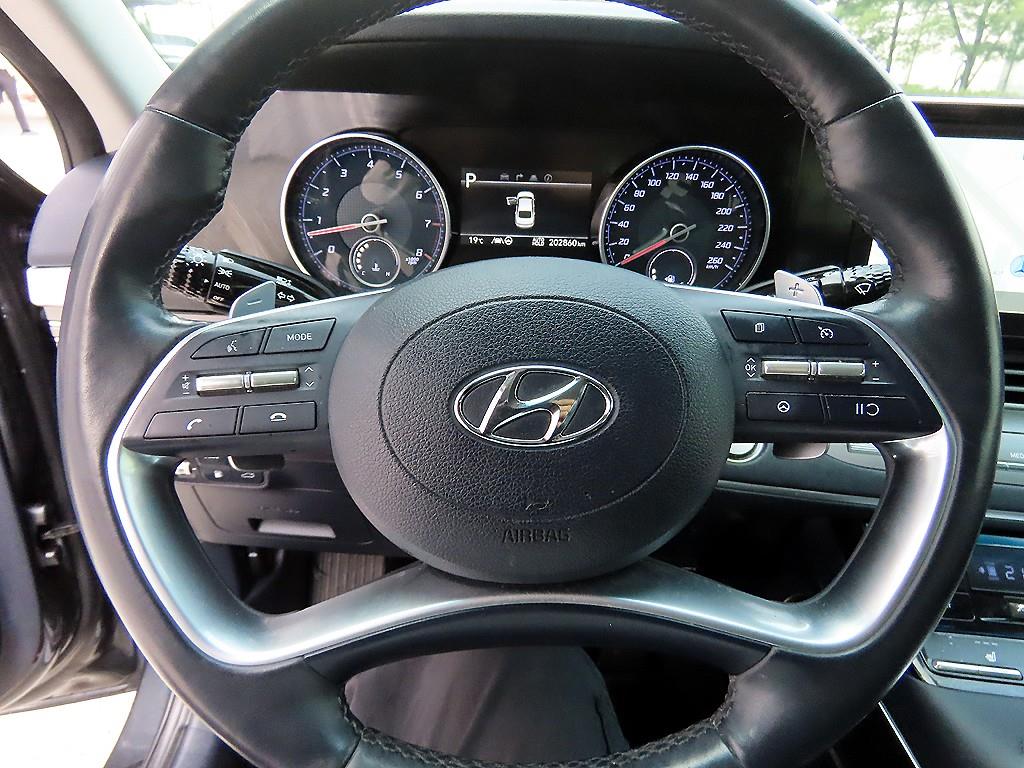 HYUNDAI Grandeur - Vista 8