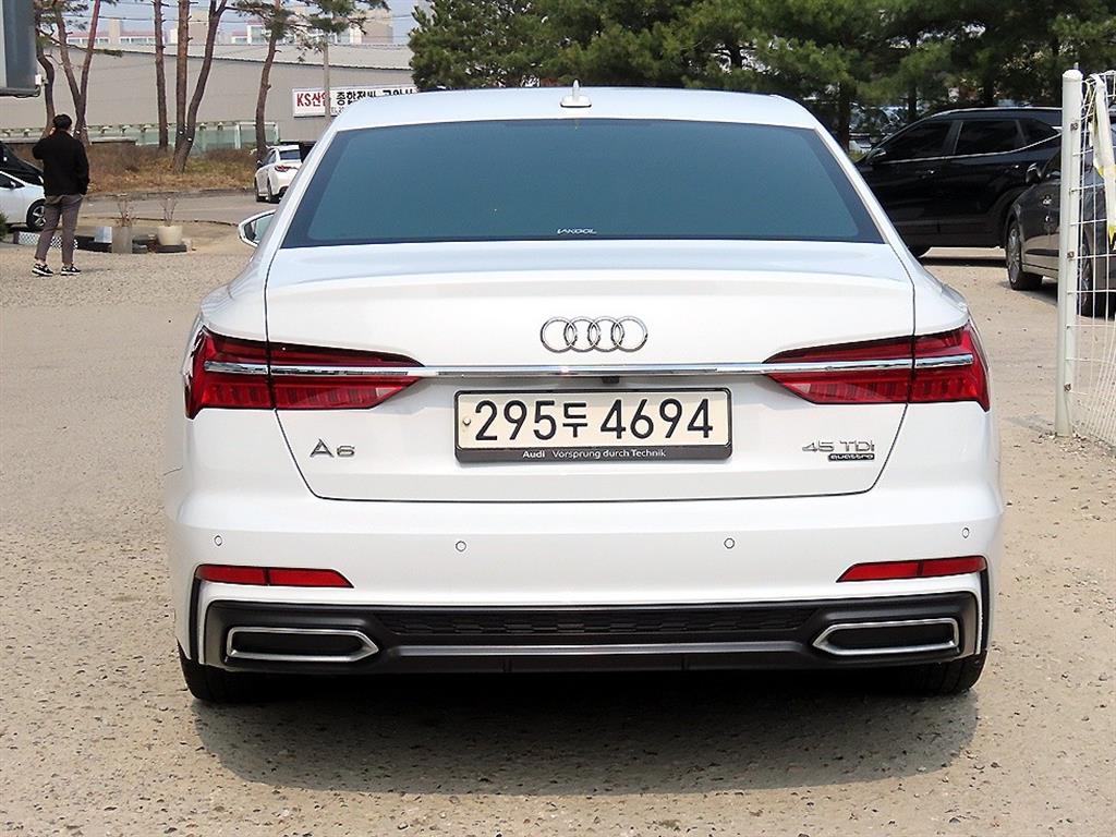 Audi A6 - Vista 4