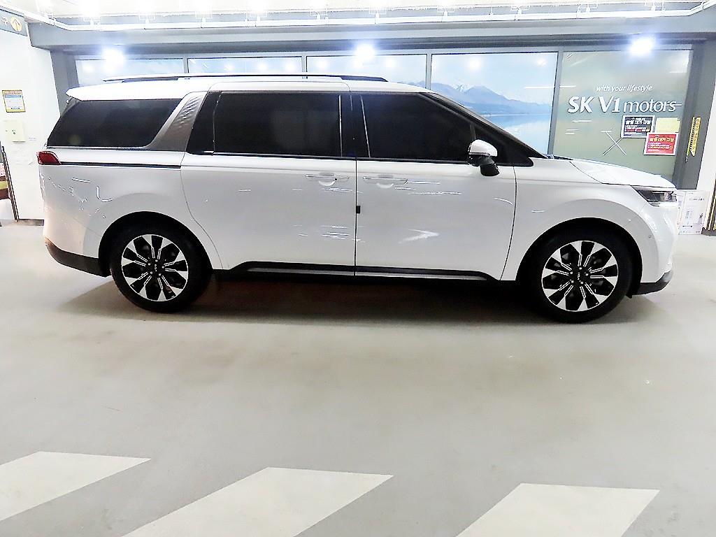 KIA Carnival - Vista 3