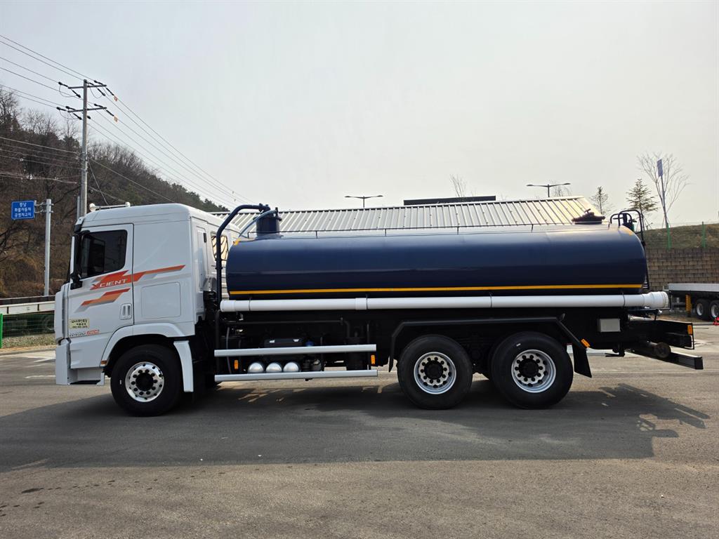 medium and large cargo Rory - Vista 5