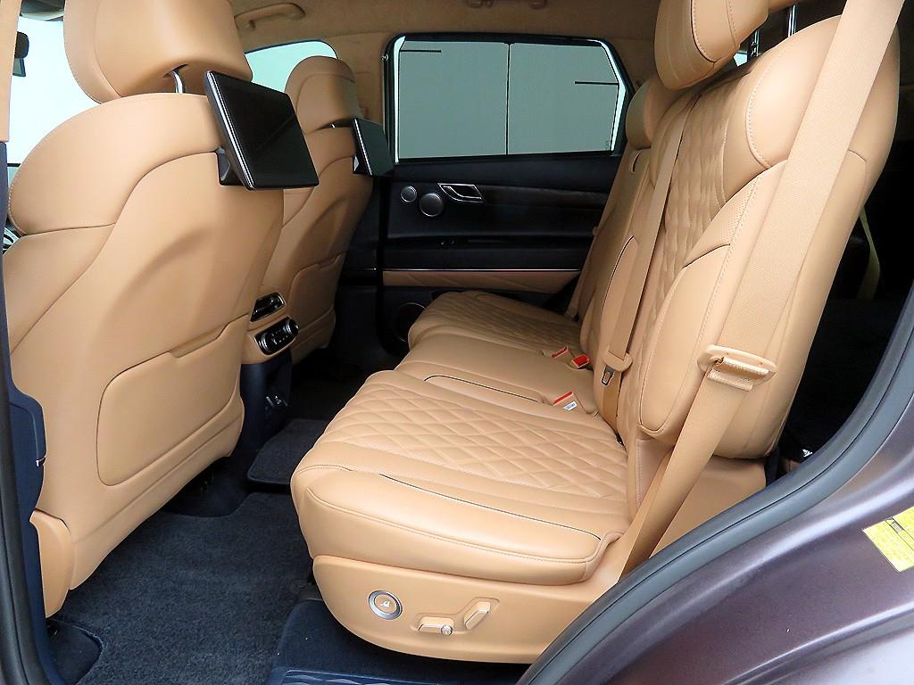 Genesis GV80 - Vista 6