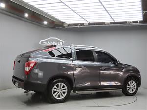 Ssangyong Rexton - Vista 8