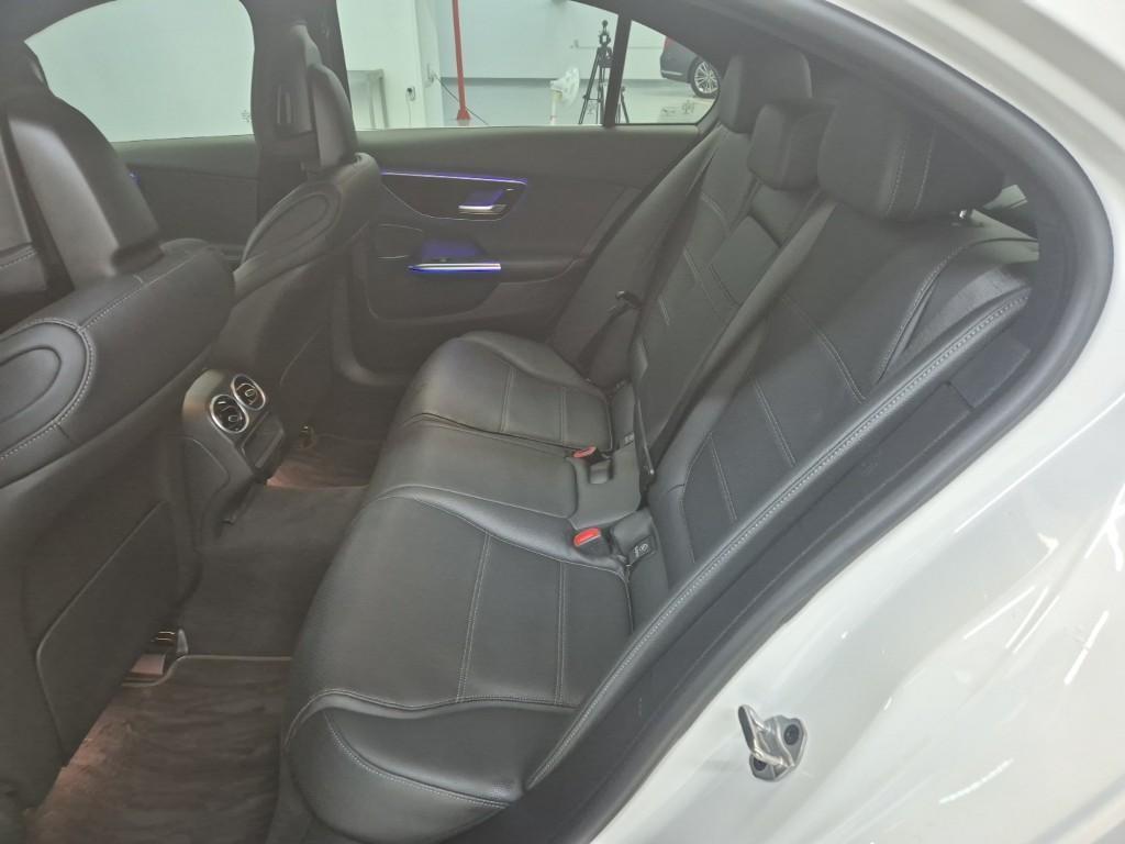 Mercedes Benz C Class - Vista 12