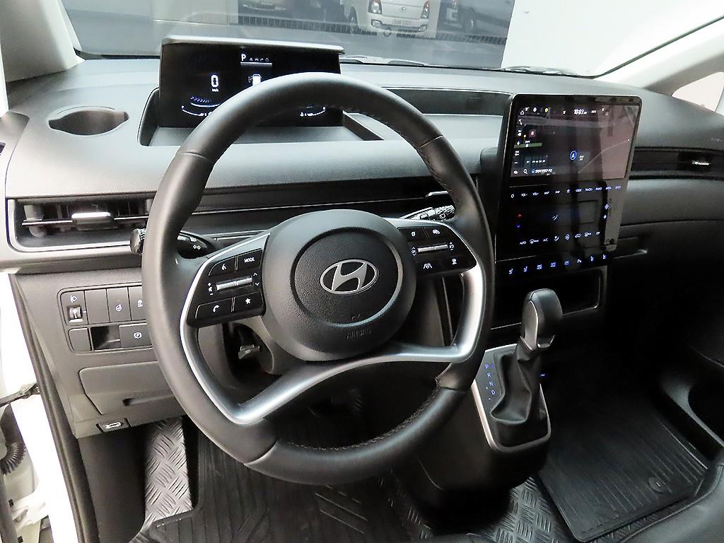 HYUNDAI Staria - Vista 7