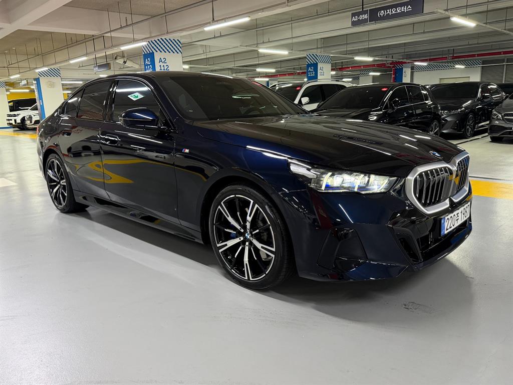 BMW 5 Series - Vista 2