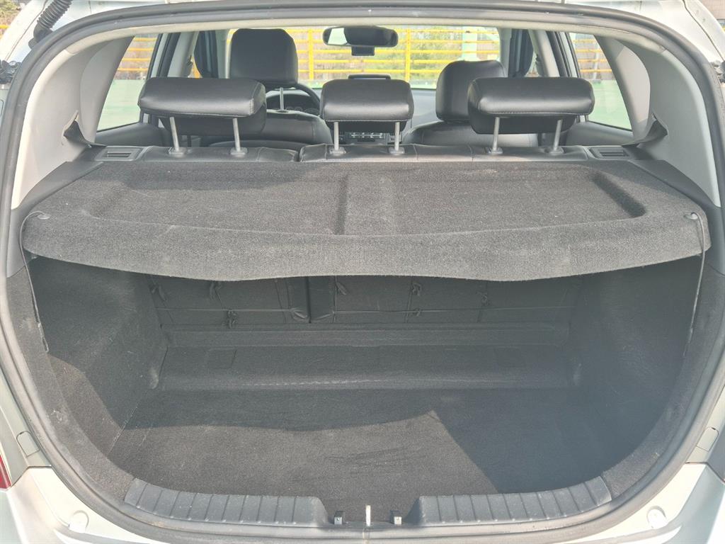 HYUNDAI i30 - Vista 10